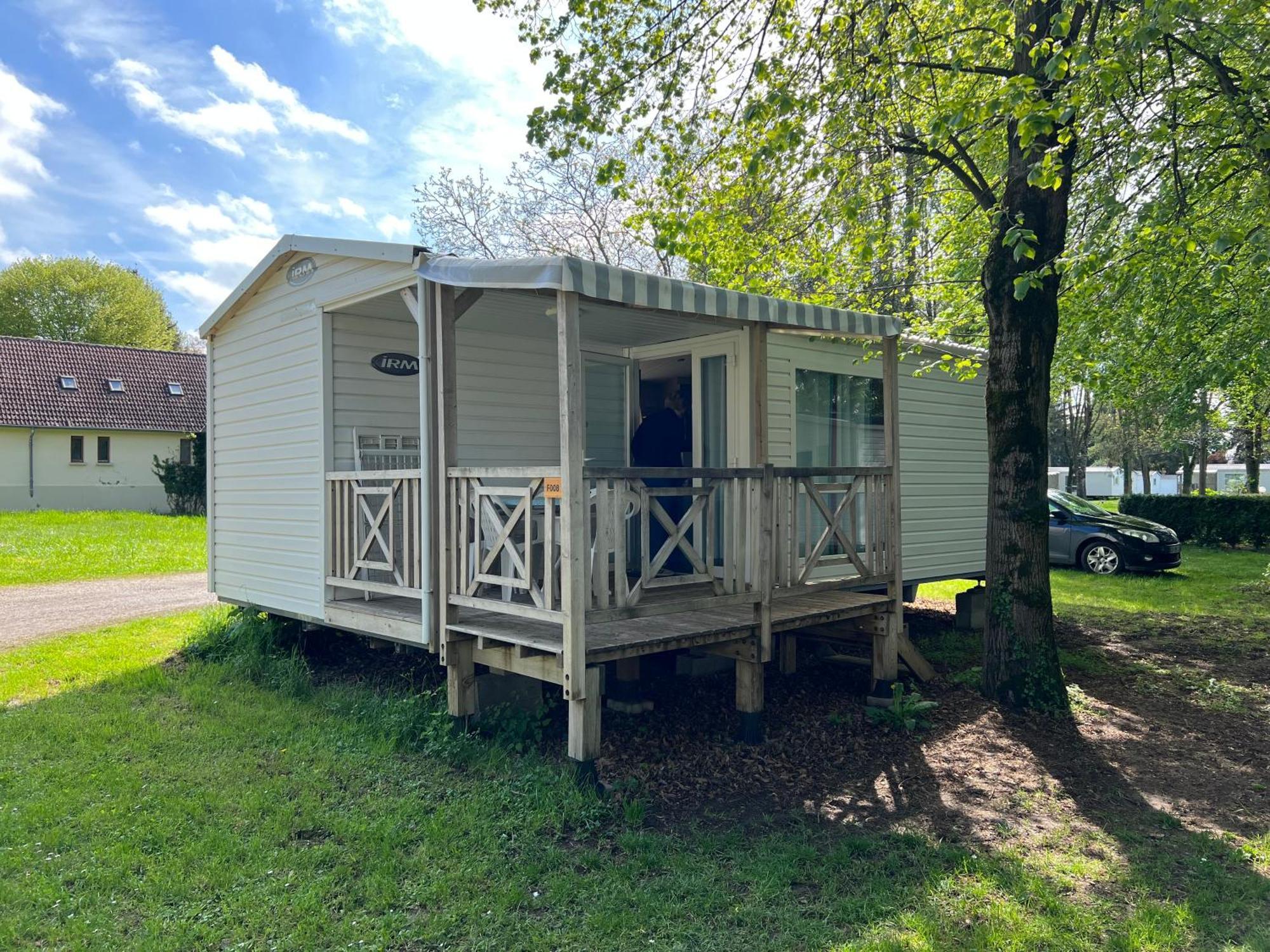 Les Pinots D'Alsace - 3 Bungalows Climatises Avec Tv - Proche Europa Park Boofzheim Room photo